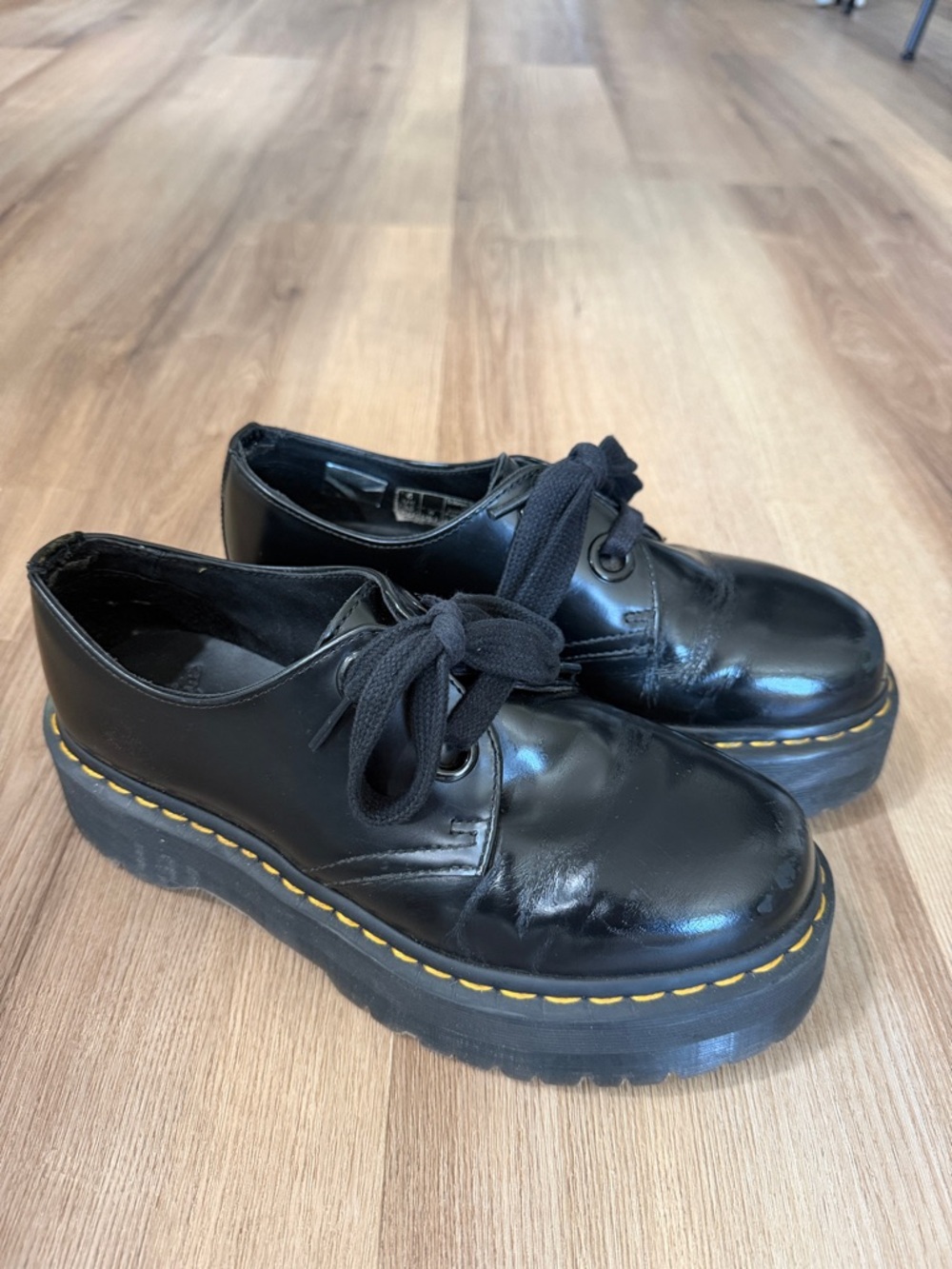 Dr. Marten Holly Oxford Lace Up Platform Shoes Black Leather Size 8